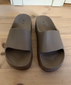 Slip in 39 Gina Tricot