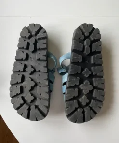 Slip in sandaler i denim look