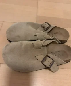 Slippers i ruskind