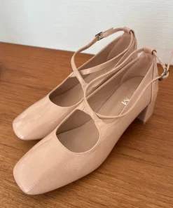 Smukke beige laksko