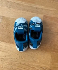 Sneakers, gympaskor Adidas, blåa, strl. 22