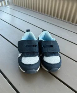 Sneakers stl 22