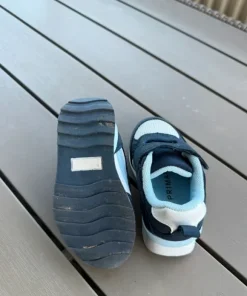 Sneakers stl 22