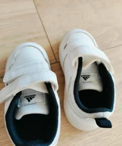 Sneakersy białe adidas rzepy dziecięce