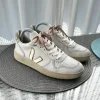Snygga sneakers från VEJA