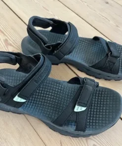 Sorte Merrell sandaler i str. 38