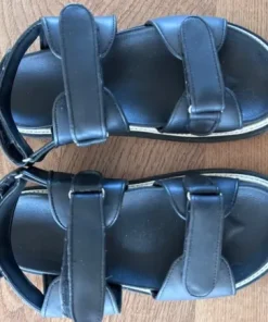 Sorte sandaler fra Garment Project