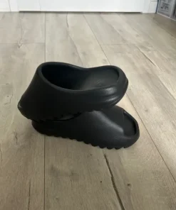 Sprzedam yeezy slide