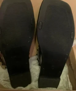 Steve madden nitar svarta tofflor sandaler nitar Steve Madden
