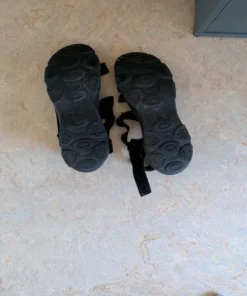 Svart sandal