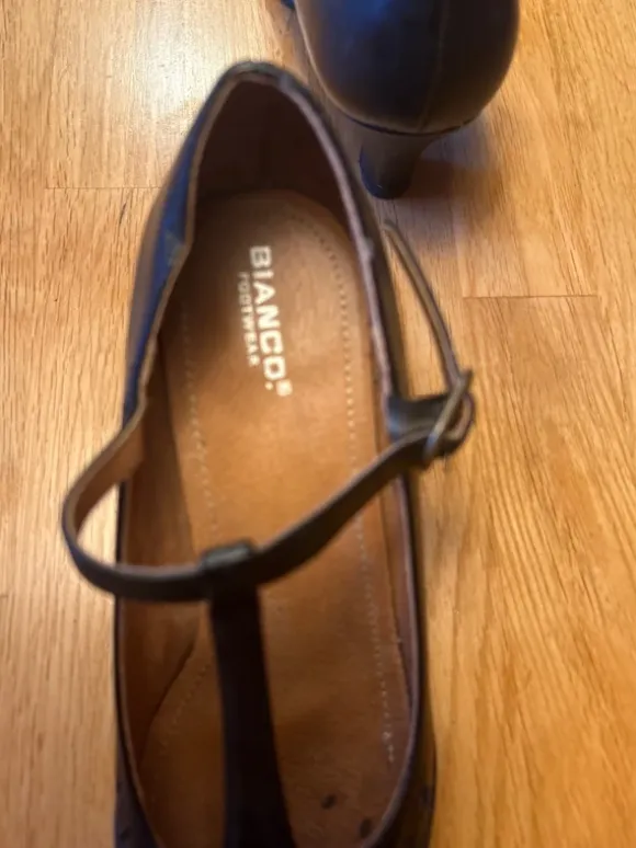 Svarta klackskor Bianco footwear Storlek 38