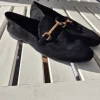 Svarta loafers med betsel