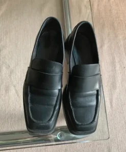 svarta loafers Vagabond 37