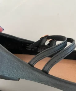Svarta Mary Jane Ardene