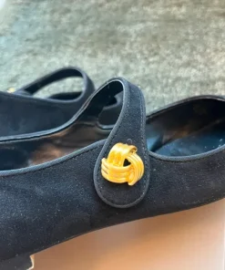 Svarta Mary Janes Pump/ballerina. Storlek 38, i mocka.