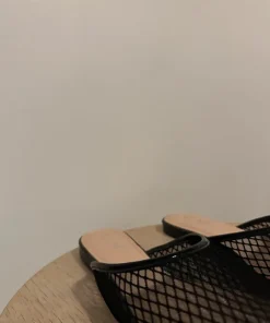 Svarta mesh mules 40