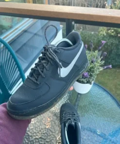 Te buty to Nike Air Force 1 Low "Anthracite".