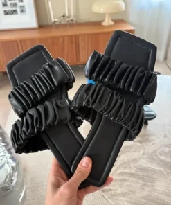 Tofflor stl. 39 H&M