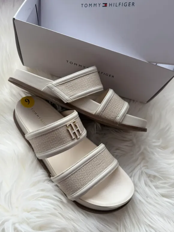 Tommy hilfiger kremowe beżowe białe klapki wsuwane klapeczki wygodne letnie