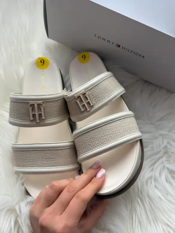Tommy hilfiger kremowe beżowe białe klapki wsuwane klapeczki wygodne letnie