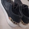 Tommy Hilfiger lædersneakers med guldkæde – Str. 40