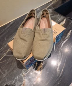 Toms loafers