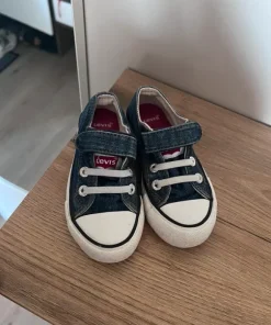 Trampki Levi’s 25