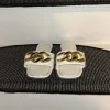 Trendy hvide sandaler med guldkæde – str. 36