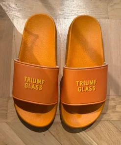 Triumf glass tofflor