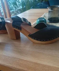 Träskor med klack 7-8 cm.ovandidan läder 150kr