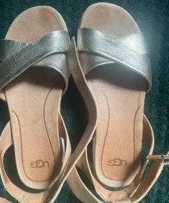 Ugg 37 sandały