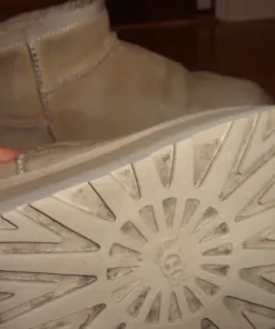 UGG Mini Boots Beige