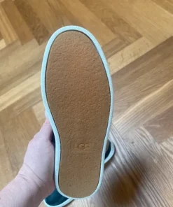 UGG str. 36