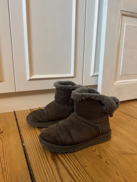 Ugg støvler grå
