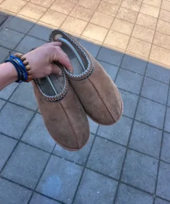 Ugg tasman