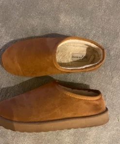 Ugg tasman