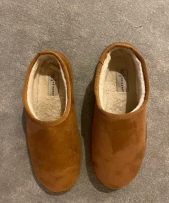 Ugg tasman