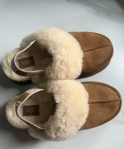 UGG Tazz Slipper