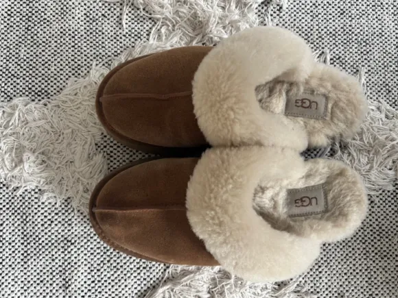 Ugg tohvelit