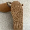 Ugg-liknande tofflor