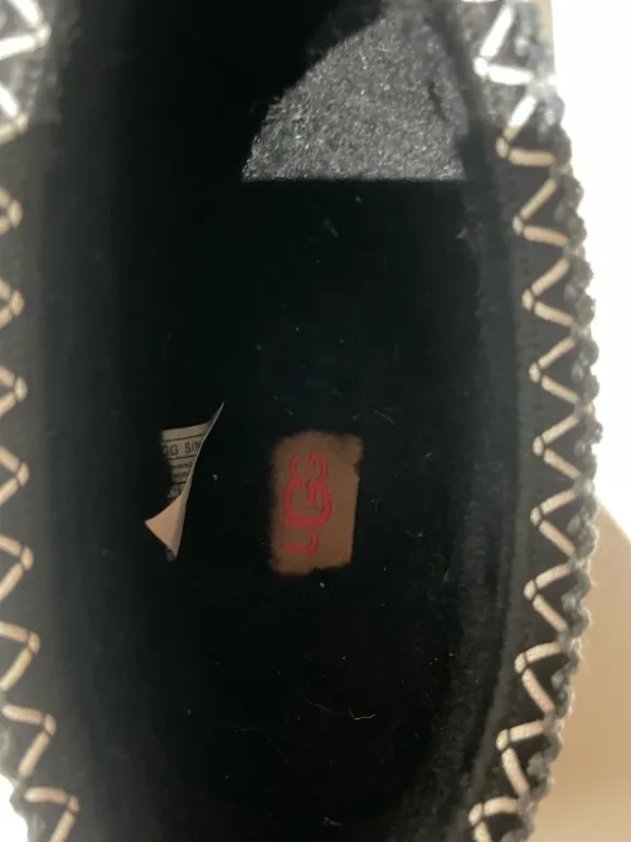 Uggs.