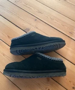 Uggs Tasman
