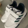 Uudet adidas kengät