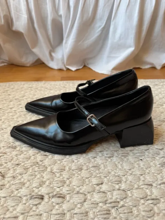 Vagabond Vivian pumps