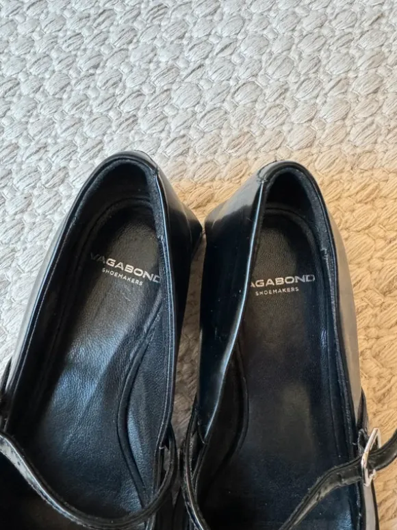 Vagabond Vivian pumps
