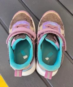 Vattentäta sneakers med glitter storlek 30