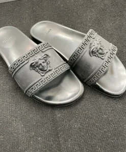 Versace pool sliders size 43