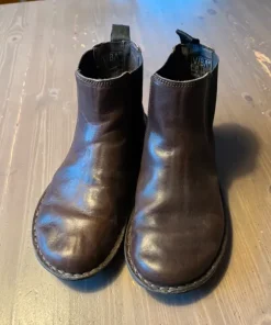 VIBAe chealsaboots