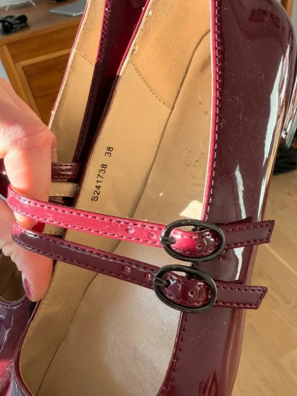Vinrøde Mary Janes ballerinasko