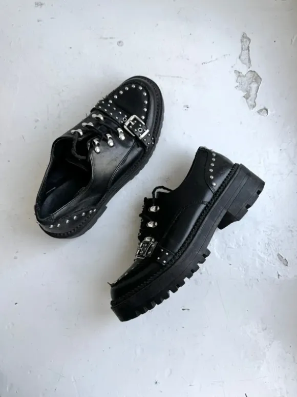 vintage derby glany new rock ćwieki buty skórzane alternative goth emo